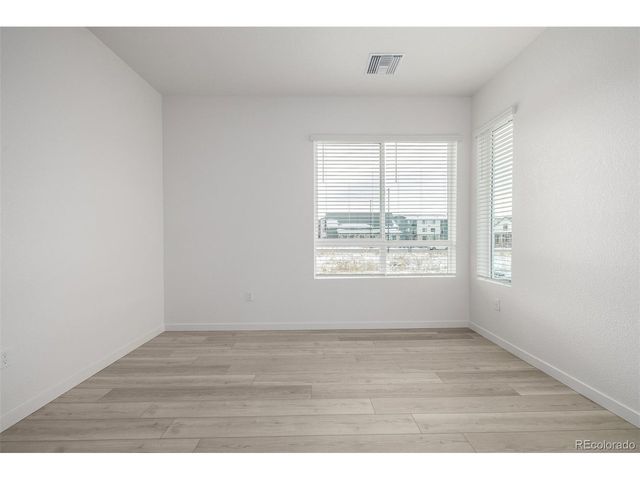 6153 N Ceylon St 3-202, Aurora, CO 80019