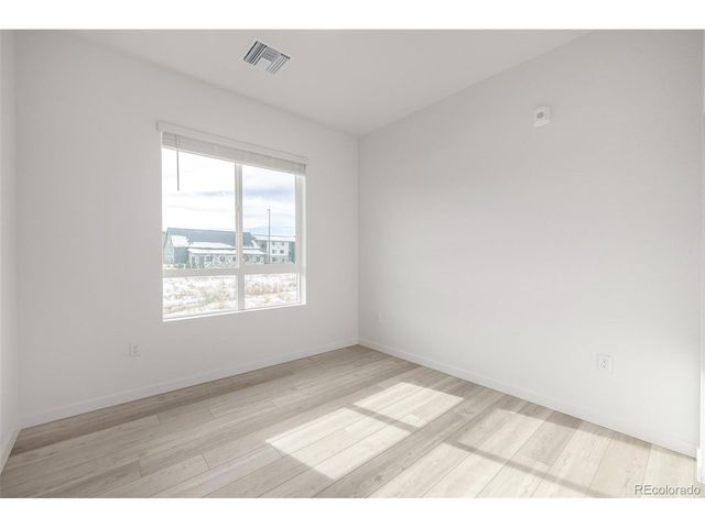 6153 N Ceylon St 3-202, Aurora, CO 80019