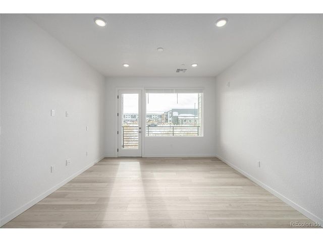6153 N Ceylon St 3-202, Aurora, CO 80019