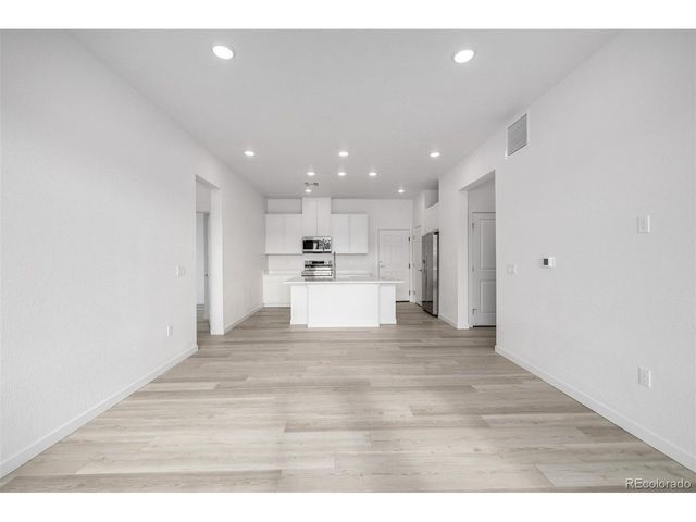 6153 N Ceylon St 3-202, Aurora, CO 80019