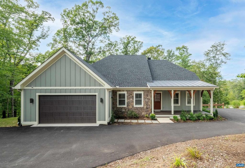 329 CARRSBROOK DR, Charlottesville, VA 22901
