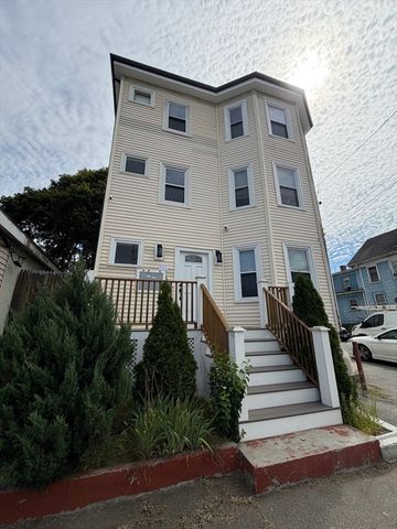 832 Montello St 3, Brockton, MA 02301