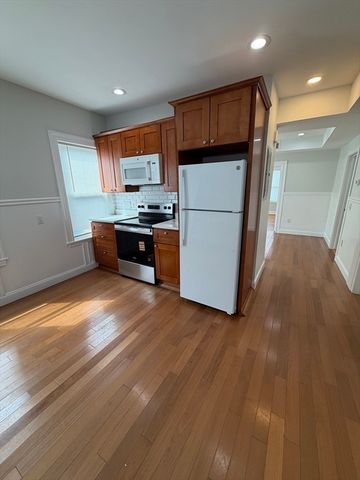 832 Montello St 3, Brockton, MA 02301