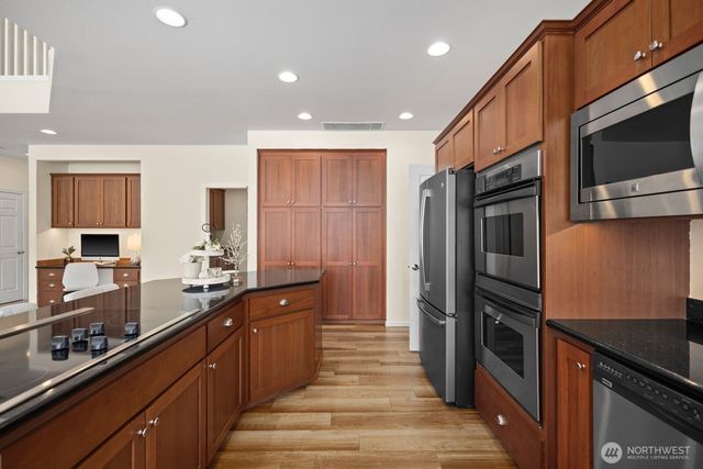 2412 173rd Avenue Ct E, Lake Tapps, WA 98391