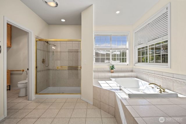 2412 173rd Avenue Ct E, Lake Tapps, WA 98391