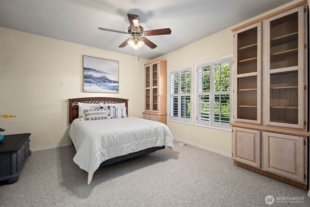 2412 173rd Avenue Ct E, Lake Tapps, WA 98391