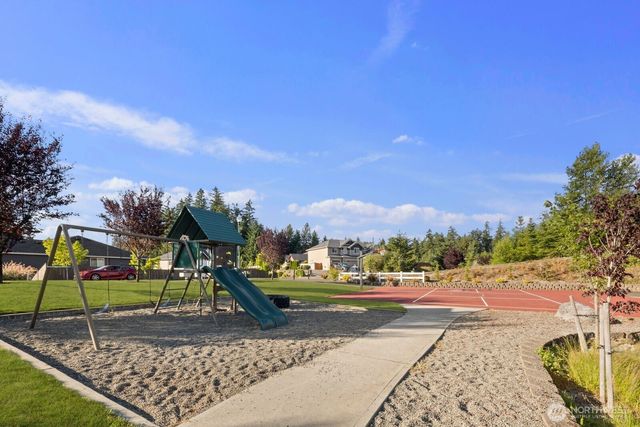 2412 173rd Avenue Ct E, Lake Tapps, WA 98391