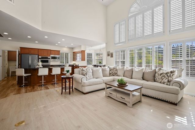 2412 173rd Avenue Ct E, Lake Tapps, WA 98391