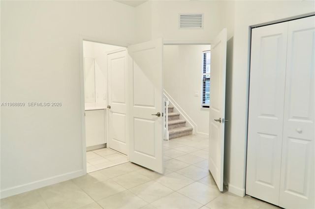 11719 SW 246th Ter ., Homestead, FL 33032