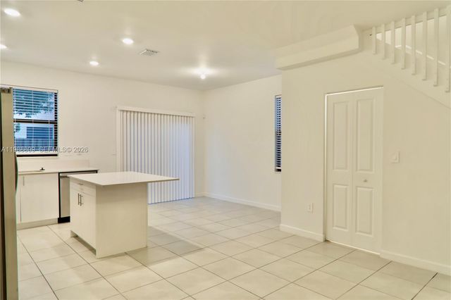 11719 SW 246th Ter ., Homestead, FL 33032