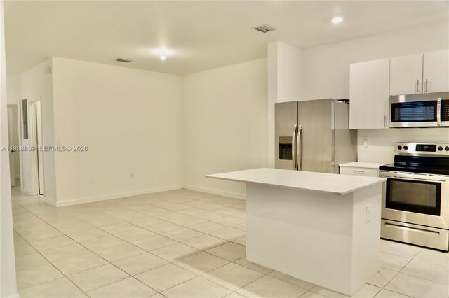 11719 SW 246th Ter ., Homestead, FL 33032