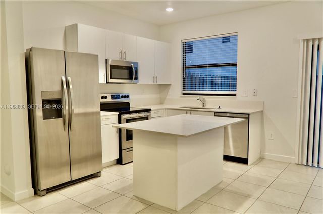 11719 SW 246th Ter ., Homestead, FL 33032