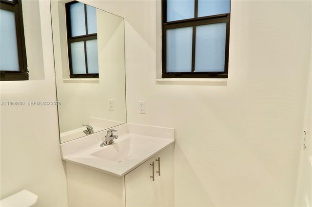 11719 SW 246th Ter ., Homestead, FL 33032