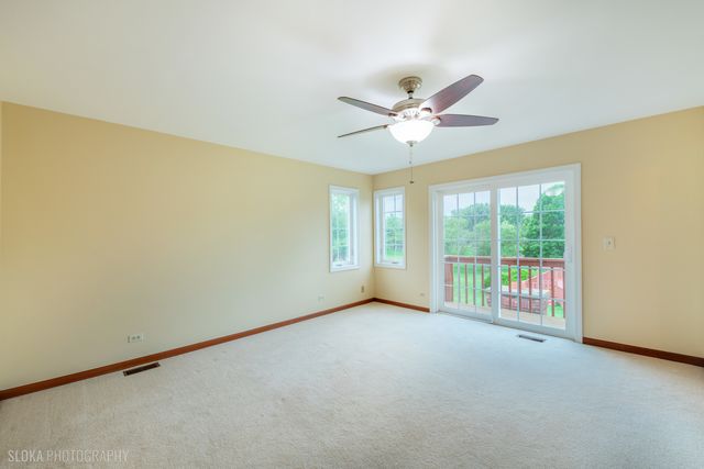 10410 Saddlebred Trail, Woodstock, IL 60098