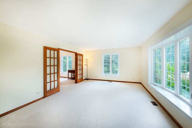 10410 Saddlebred Trail, Woodstock, IL 60098