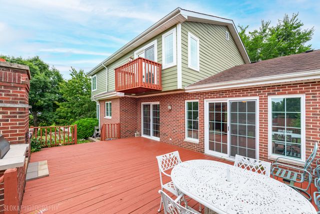 10410 Saddlebred Trail, Woodstock, IL 60098