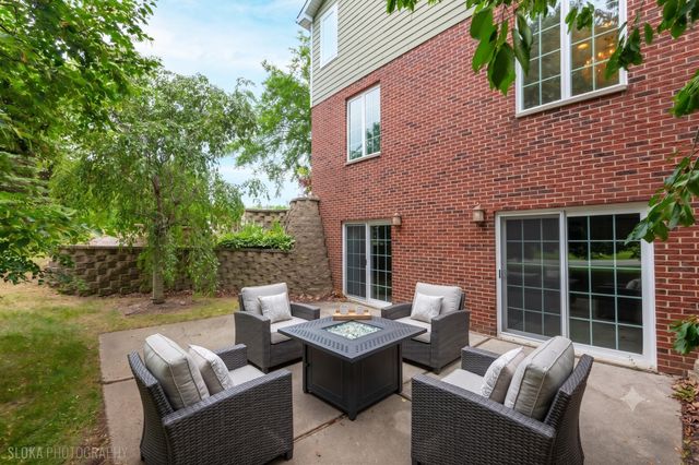 10410 Saddlebred Trail, Woodstock, IL 60098
