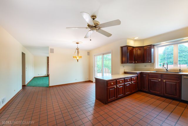 10410 Saddlebred Trail, Woodstock, IL 60098
