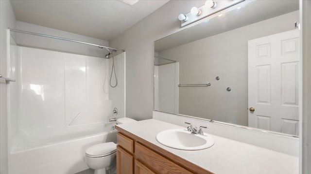 9219 W 72nd Ave, Cheney, WA 99004