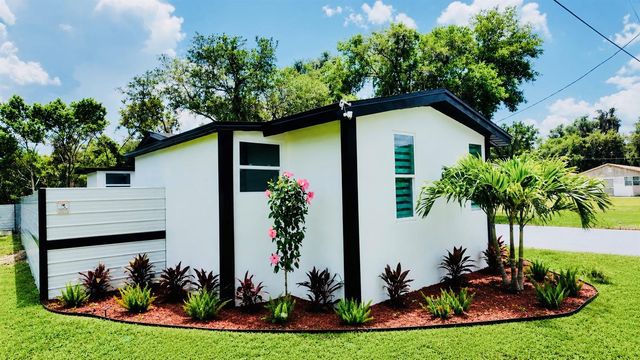 966 CLOVER STREET, Deland, FL 32720