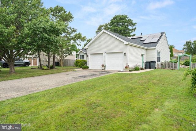994 TREASURE AVE, Manahawkin, NJ 08050