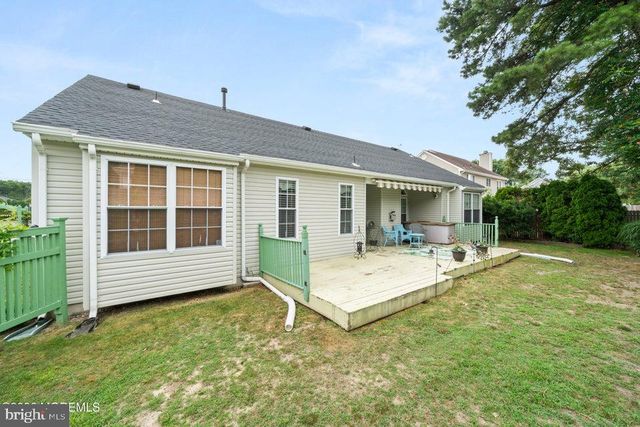 994 TREASURE AVE, Manahawkin, NJ 08050