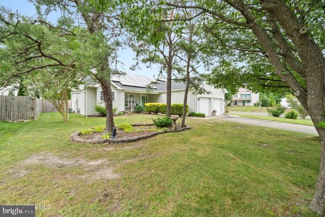 994 TREASURE AVE, Manahawkin, NJ 08050