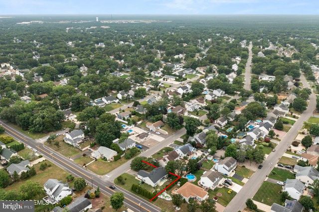 994 TREASURE AVE, Manahawkin, NJ 08050