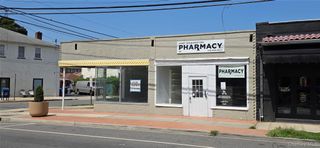 101 Manorhaven Boulevard, Port Washington, NY 11050