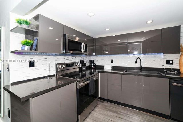 200 178th Drive 706, Sunny Isles Beach, FL 33160