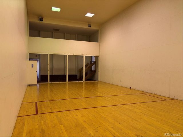 2325 S Linden Ct 215, Denver, CO 80222