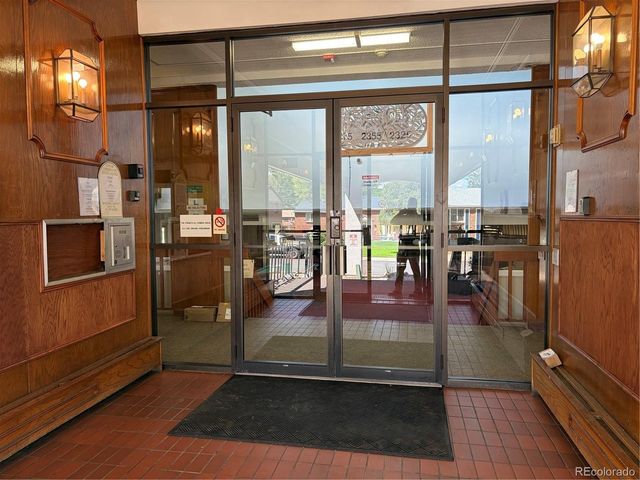 2325 S Linden Ct 215, Denver, CO 80222