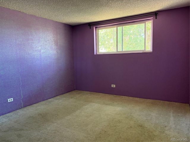 2325 S Linden Ct 215, Denver, CO 80222