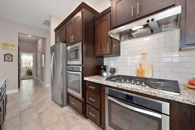 3048 Stonington Dr, Roseville, CA 95747