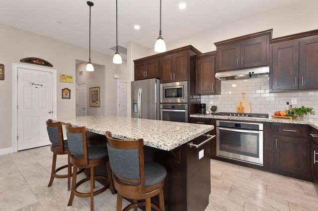 3048 Stonington Dr, Roseville, CA 95747