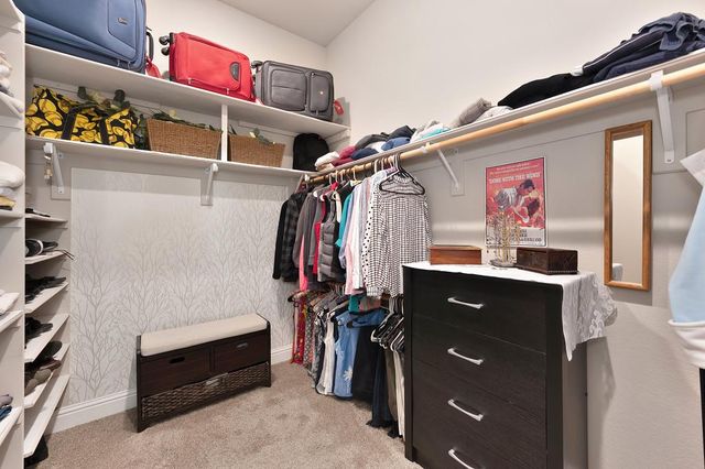 3048 Stonington Dr, Roseville, CA 95747