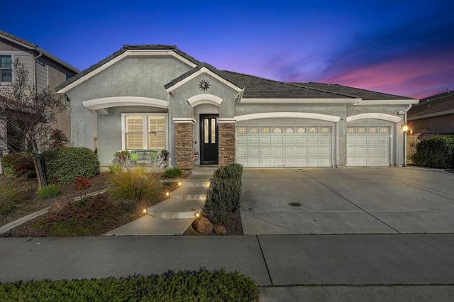 3048 Stonington Dr, Roseville, CA 95747