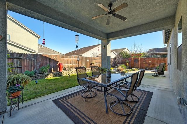 3048 Stonington Dr, Roseville, CA 95747