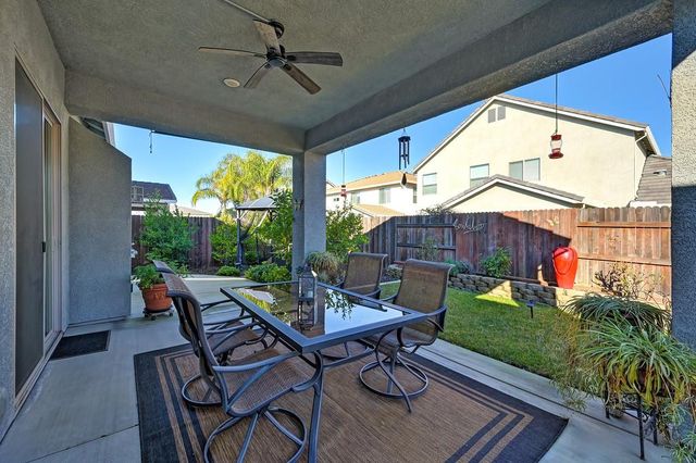 3048 Stonington Dr, Roseville, CA 95747