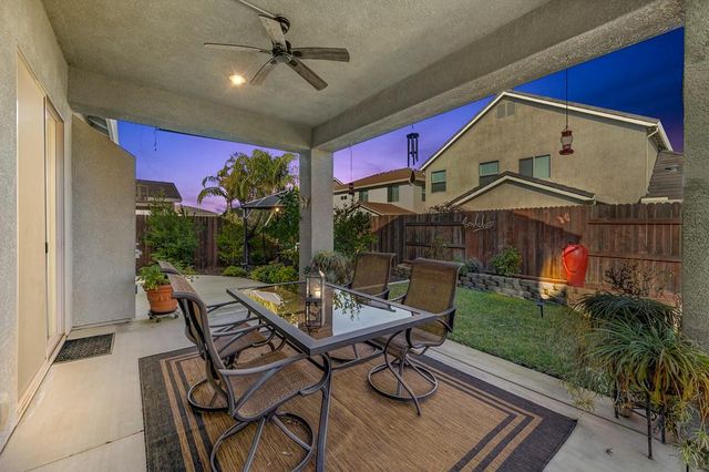 3048 Stonington Dr, Roseville, CA 95747