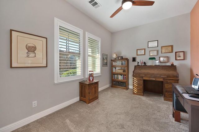 3048 Stonington Dr, Roseville, CA 95747