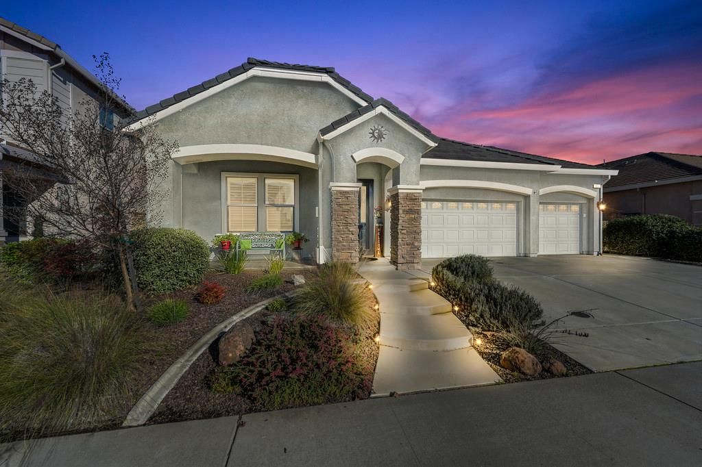 3048 Stonington Dr, Roseville, CA 95747