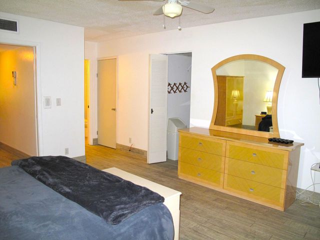 325 NW 50th Avenue C, Delray Beach, FL 33445