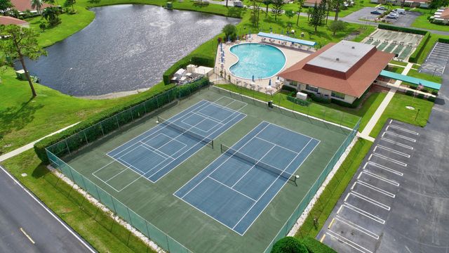 325 NW 50th Avenue C, Delray Beach, FL 33445