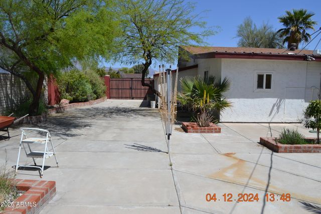 658 S PALO VERDE Drive, Apache Junction, AZ 85120