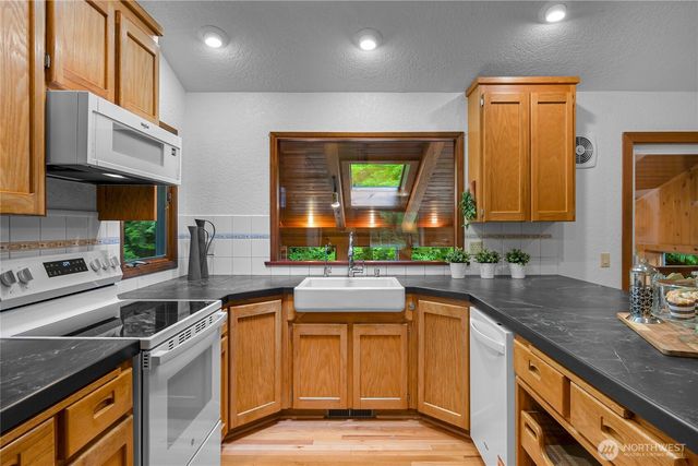 5009 Samish Way, Bellingham, WA 98229