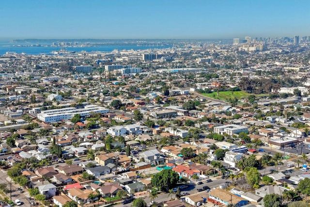 1902 6 Palm Ave, National City, CA 91950