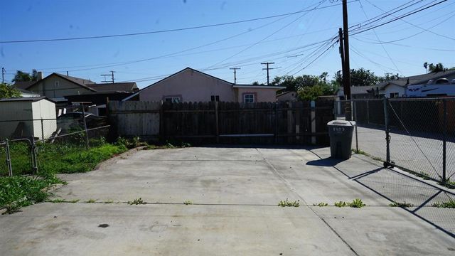 1902 6 Palm Ave, National City, CA 91950