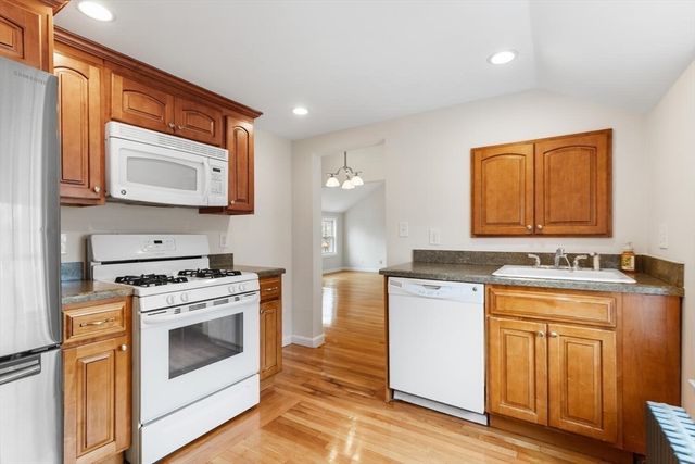 1088 Main Street 1088, Wakefield, MA 01880