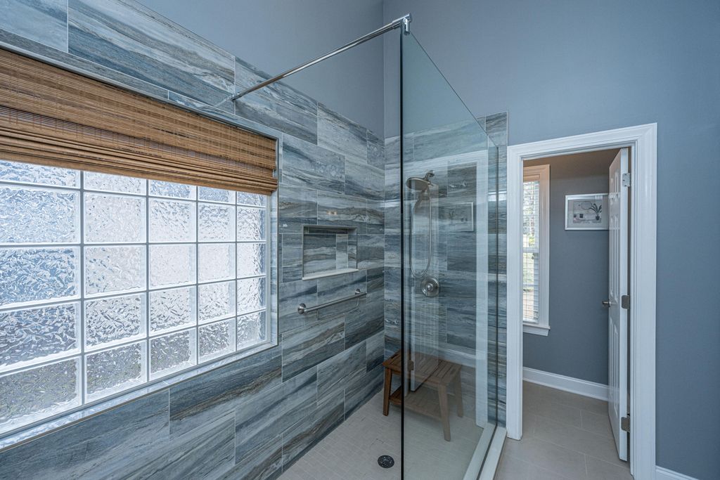 Image 12 of property listing at 102 Amen Corner, Summerville, SC 29483